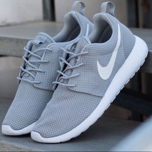 gray roshes